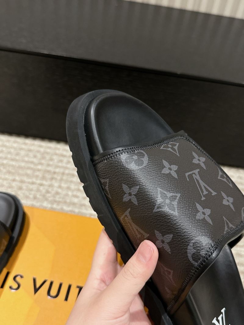 Louis Vuitton Slippers